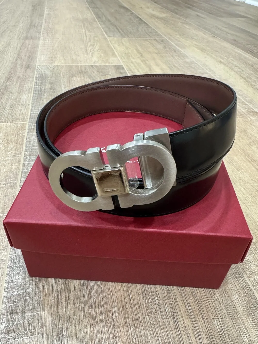Salvatore Ferragamo men’s reversible and adjustable double Gancini belt